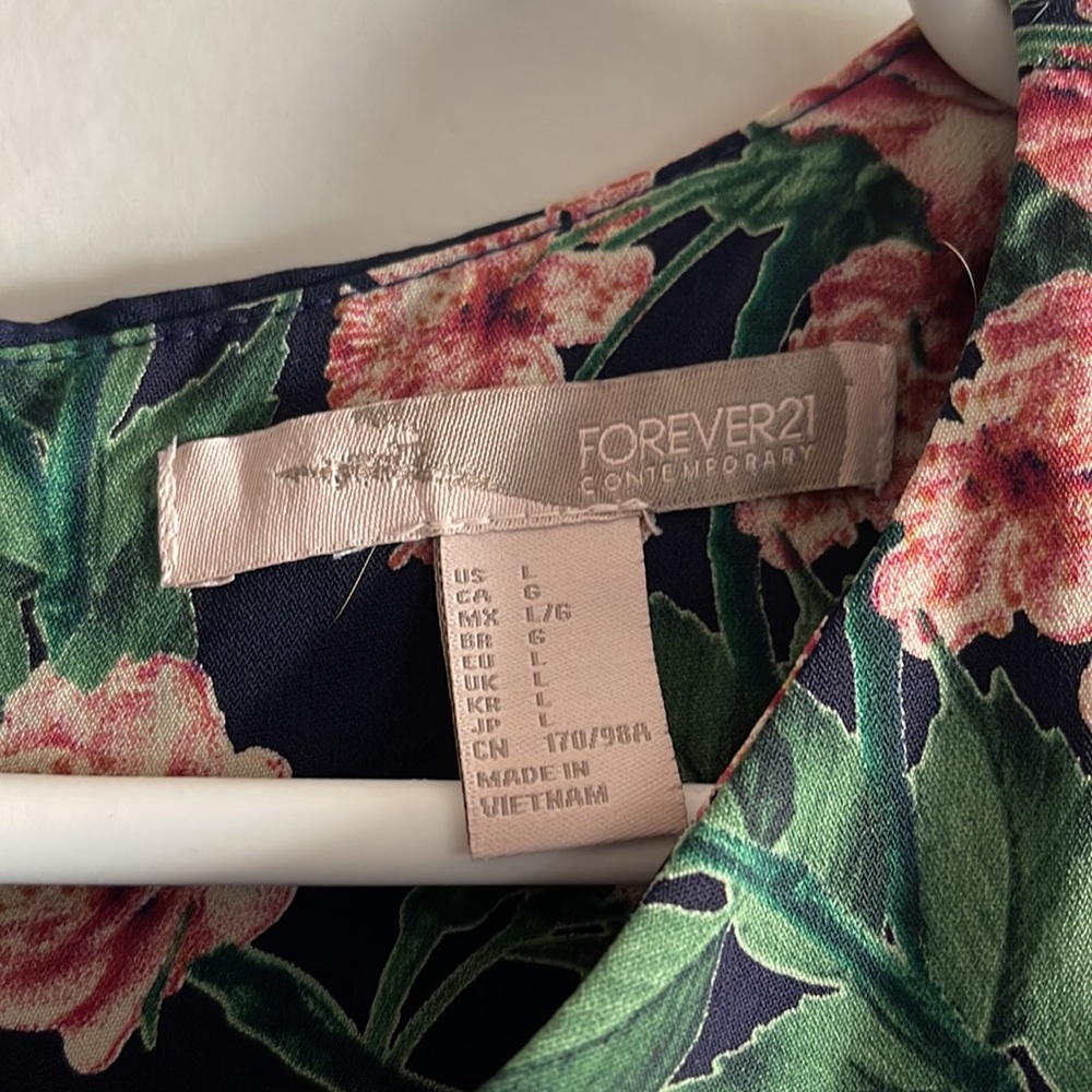 Forever 21 dress - Picture 3 of 3